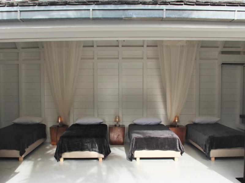 L'Orient Estate , L'orient 