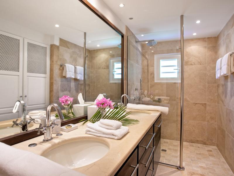 La Hacienda , Terres Basses 