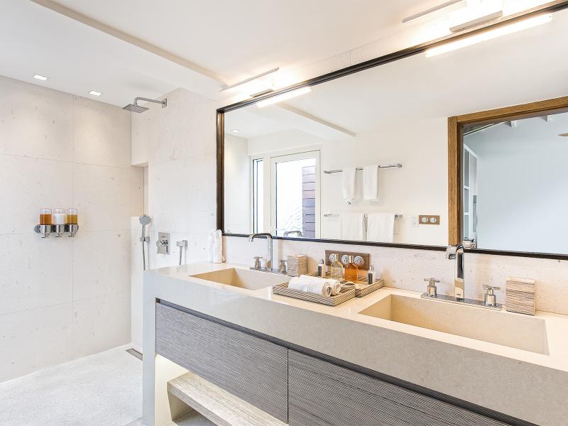 Avanti , Terres Basses 