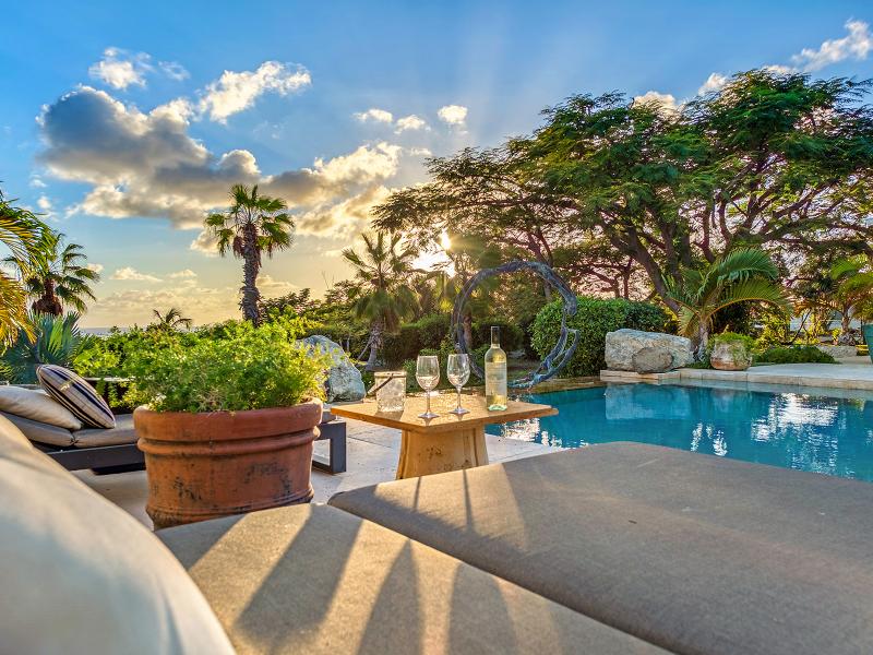 La Pinta , Terres Basses 