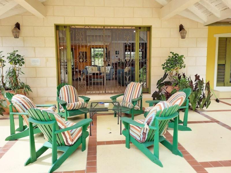 Mandeville , Mount Irvine 