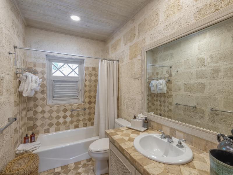 Bluff House & Cottage -Sandy Lane Beach , Beachfront villas Barbados , Sandy Lane Beach , Sandy Lane Estate , St James , West Coast Barbados 