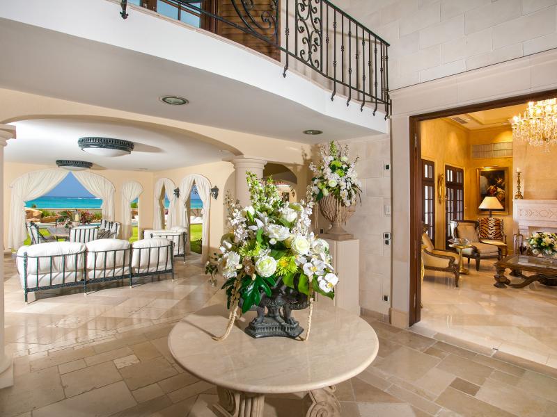 Le Chateau des Palmiers , Terres Basses 