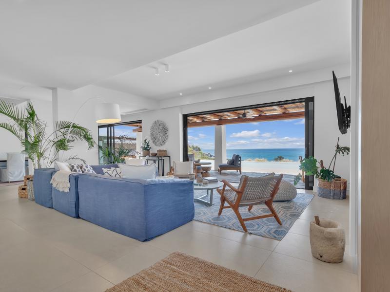 Villa Calma , Peleponnese 