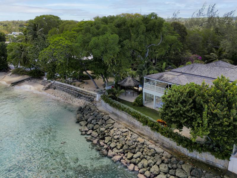 Hemingway House - St Peter , Beachfront villas Barbados , Mullins Bay , St Peter , West Coast Barbados 