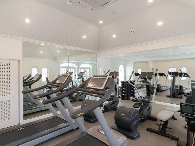 Old Trees Sea Breeze 204 , Beachfront villas Barbados , Old Trees , Paynes Bay , St James , West Coast Barbados 