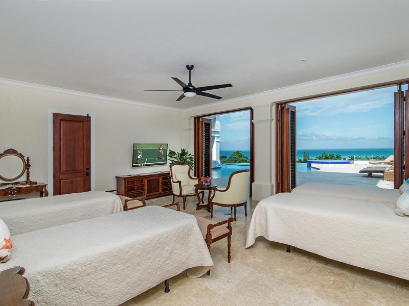 Dragonfly , Montego Bay , Tryall 