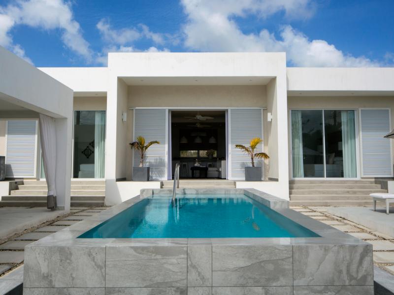 Footprints Cottage - South , St James , West Coast Barbados 