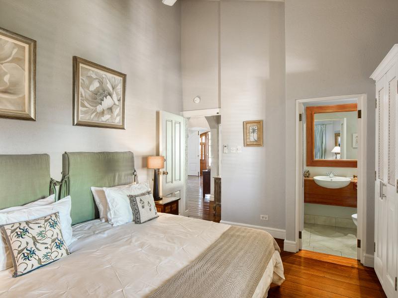 La Paloma - Beachfront , Beachfront villas Barbados , Fitts Village , St James , West Coast Barbados 