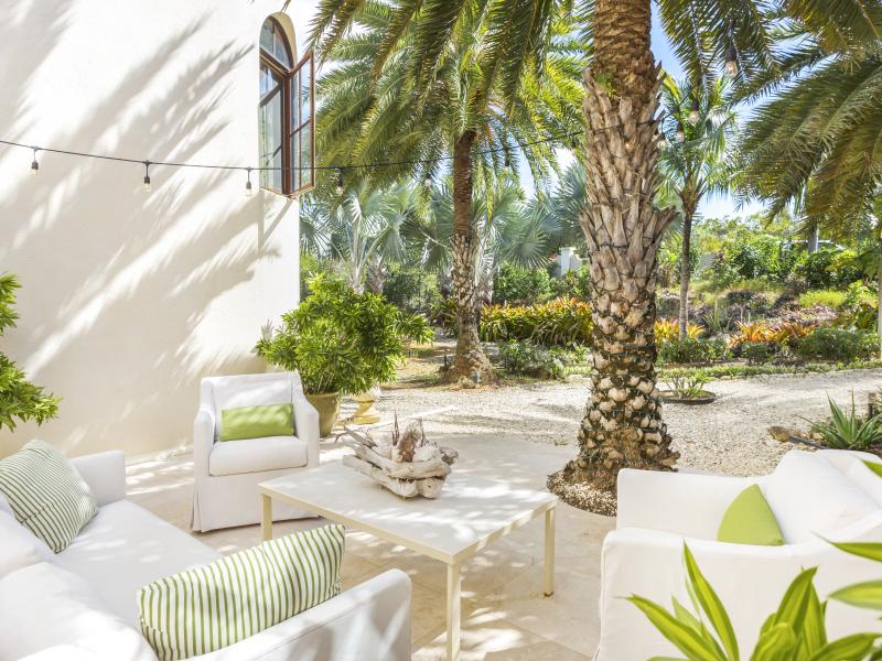 Villa Sandcastle , Lime Stone Bay 