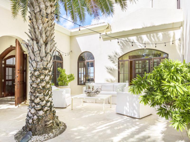 Villa Sandcastle , Lime Stone Bay 