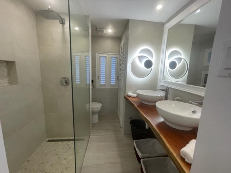 Glitter Bay 102 - 49 Steps , Beachfront villas Barbados , Glitter Bay , Porters , St James , West Coast Barbados 