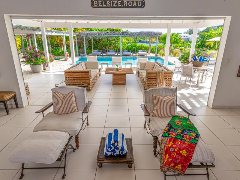 Palm One , Jolly Harbour 