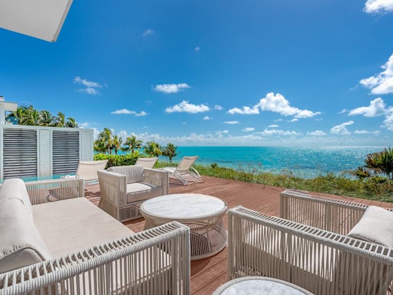 Villa Helios , Long Bay 