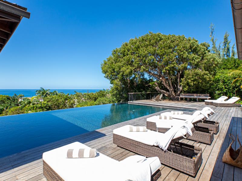 Sundeck House , St James 