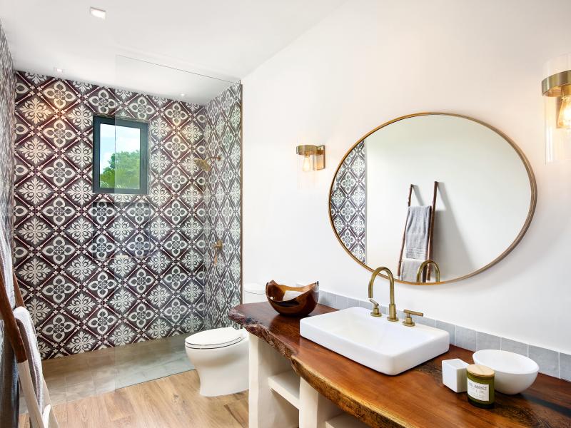 Tara House , Speightstown , St Peter , West Coast Barbados 