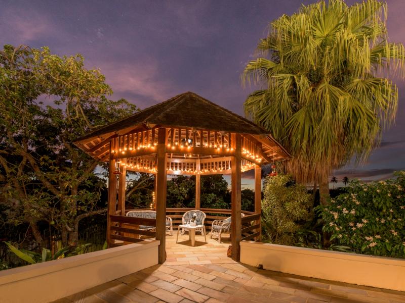 Villa Bimiti , Mount Irvine 