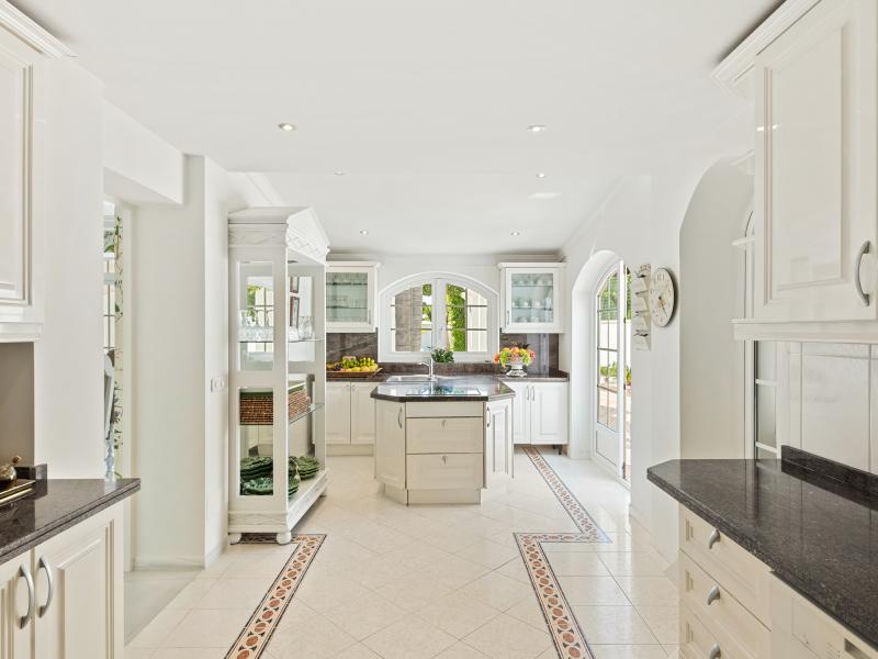 Villa Sana, Puerto Banus , Puerto Banus 