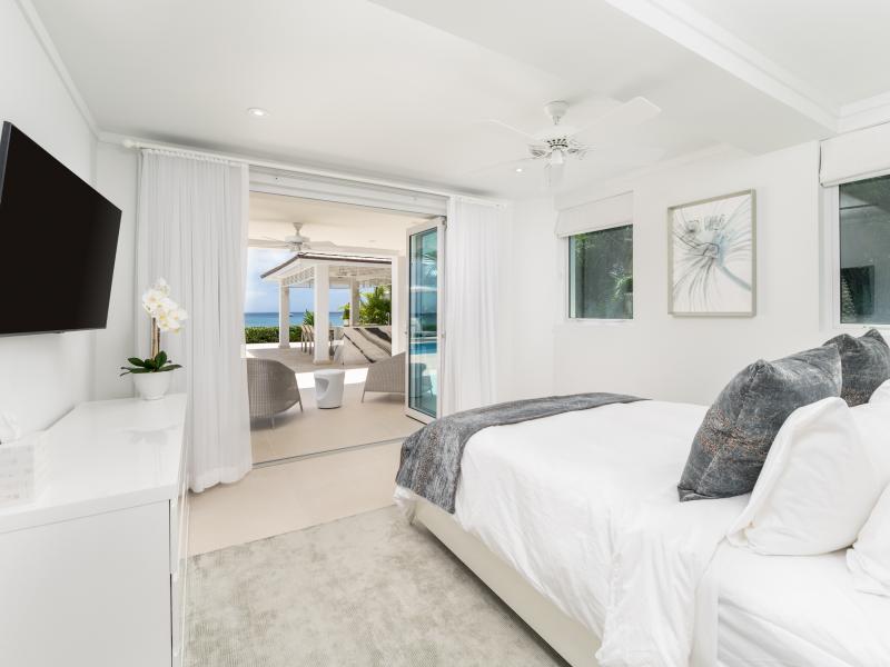 Blue Oyster - Beachfront , Beachfront villas Barbados , Lower Carlton , St Peter , West Coast Barbados 