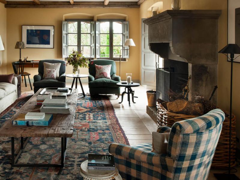 Castello di Reschio Estate and Villas , Tuscany 