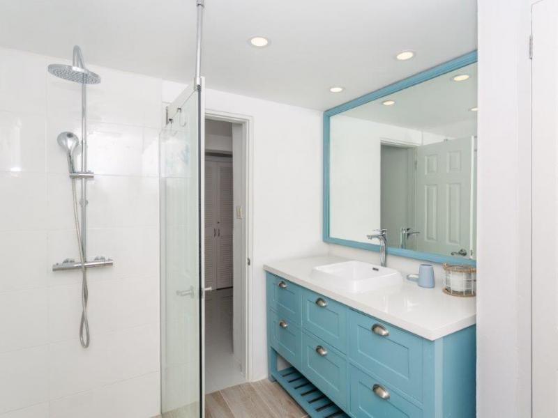 Glitter Bay 207 - Sea Glass , Glitter Bay , St James , Waterfront villas Barbados , West Coast Barbados 