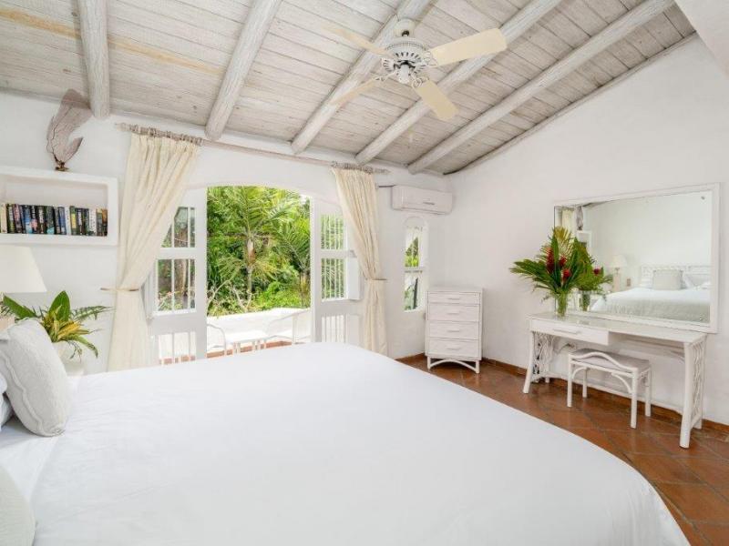 Merlin Bay Villa - Secret Garden , Beachfront villas Barbados , Merlin Bay , St James , The Garden, Barbados , West Coast Barbados 