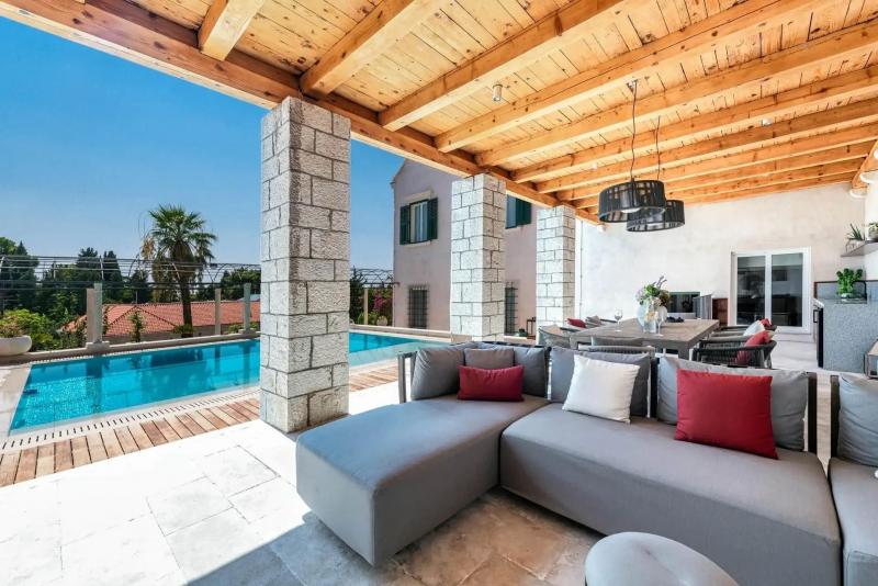 Villa Bloom