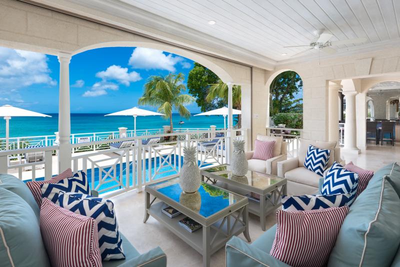 Blue Lagoon - Beachfront Blue Lagoon - Beachfront