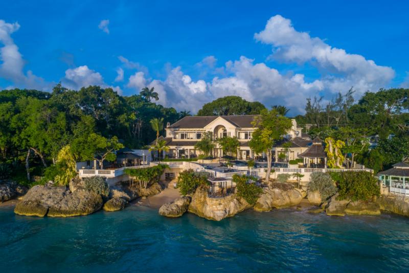 Cove Spring House - Beachfront Cove Spring House - Beachfront