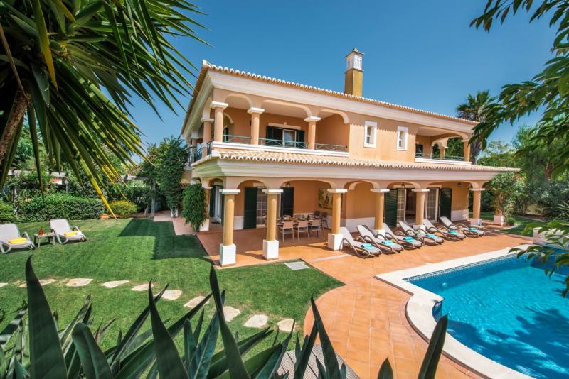 Villa Loni Villa Loni