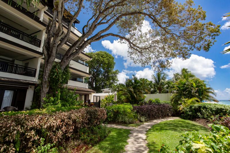 Coral Cove 14 - Crows Nest beachfront Coral Cove 14 - Crows Nest beachfront